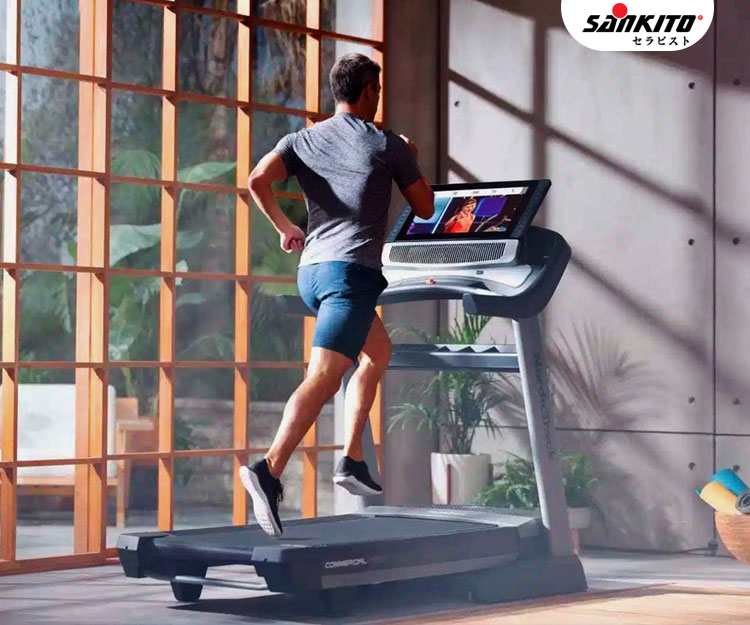 Máy chạy bộ đơn năngdùng cho các bài tập chạy bộ và đi bộ đơn giản đốt caloriest mức thấp.