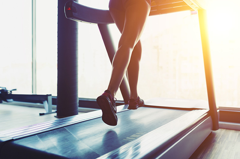 Máy chạy bộ giúp bạn chủ động được thời gian tập luyện